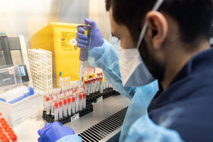 Covid-19: Πέντε χρόνια μετά την έναρξη της πανδημίας, ο ΠΟΥ ζητά ακόμα από την Κίνα να μοιραστεί τις πληροφορίες που διαθέτει