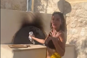 Δέσποινα Βανδή φουρνίζει