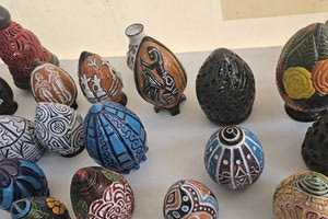 Δημιουργίες κρατουμένων από τις φυλακές Αλικαρνασσού στην Πλατεία Δασκαλογιάννη