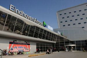 Ολλανδία: Παρέλυσαν το αεροδρόμιο του Αϊντχόφεν και πολλές δημόσιες υπηρεσίες από black out