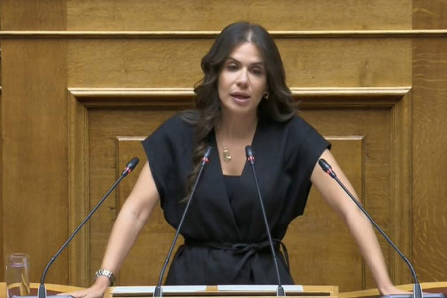 Στήριξη στους σεισμόπληκτους, “βέλη” προς την Κυβέρνηση από την Ελένη Βατσινά