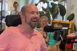 Εμφύτευμα που διαβάζει τις λέξεις στον εγκέφαλο φέρνει την επανάσταση και δίνει φωνή σε παράλυτους ασθενείς