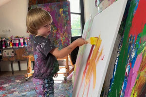 Αυστρία: Συλλέκτες κάνουν ουρά για να αγοράσουν πίνακες ζωγράφου 2 ετών για χιλιάδες ευρώ