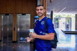 Ο Γιώργος Γιακουμάκης και το επιχειρηματικό του βήμα στην Αθήνα