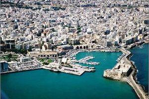 Ένας αιώνας πολεοδομικής υστέρησης για το Ηράκλειο!