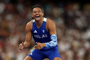 Καραλής: «Μου είχαν πει ότι οι μαύροι δεν κάνουν άλμα επί κοντώ, τώρα είμαι ο πρώτος που πέρασε τα έξι μέτρα»