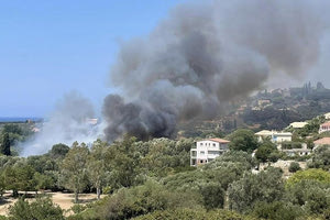 Φωτιά στην Κεφαλλονιά – Ήχησε το 112, ισχυροί άνεμοι στην περιοχή