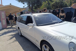 Στην αγκαλιά της κρητικής γης τα τρία παλικάρια