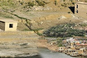 Αναδυόμενα χωριά, σηπτικές δεξαμενές και ανεξέλεγκτες ροές