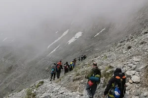 Ορειβάτισσα τραυματίστηκε στον Όλυμπο: Κινητοποιήθηκε ελικόπτερο της Πυροσβεστικής