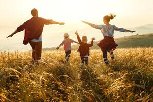 Παιδιά με γονείς