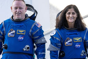 Αποκλεισμένοι στο Διάστημα εδώ και δύο μήνες παραμένουν οι αστροναύτες της Boeing