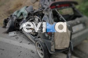 Tροχαίο στην Εύβοια: Δύο νεκροί και ένας τραυματίας έπειτα από σύγκρουση ΙΧ με φορτηγό