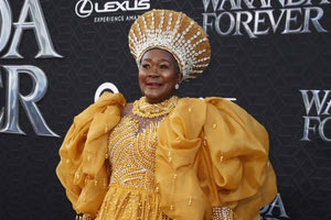 Πέθανε η ηθοποιός των ταινιών «Black Panther» Κόνι Τσιούμε