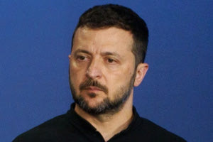 Ζελένσκι: Οι ρωσικοί βομβαρδισμοί από την περιφέρεια Κουρσκ άξιζαν μια «δίκαιη» απάντηση