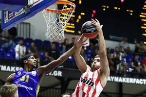 Δυσκολεύτηκε αλλά προκρίθηκε στον τελικό του Σούπερ Καπ ο Ολυμπιακός