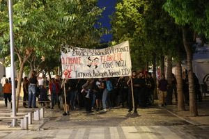 Ολοκληρώθηκε η πορεία μνήμης από τα 11 χρόνια της δολοφονίας του Παύλου Φύσσα – αντιφασιστικές συγκεντρώσεις και στην Κρήτη