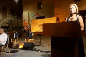 Ρέθυμνο: Συγκίνηση στην εκδήλωση για το έγκλημα των Τεμπών στα Τέμπη