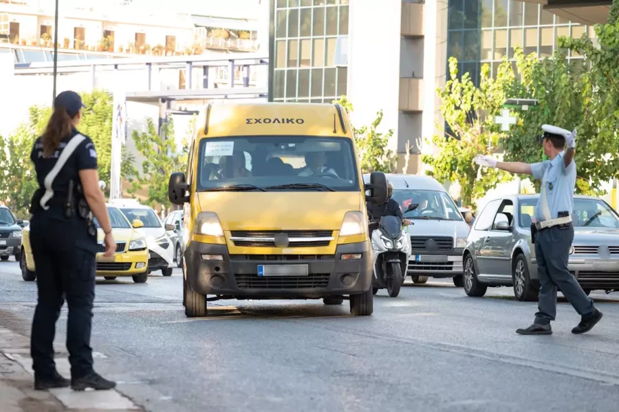 Έλεγχοι της τροχαίας σε σχολικά λεωφορεία: Πάνω από 200 παραβάσεις!
