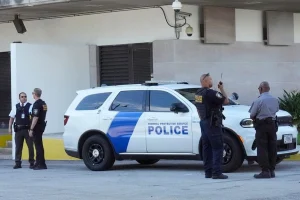 ΗΠΑ: Σύλληψη άνδρα που πέταξε «βόμβα» σε δικαστική αίθουσα στην Καλιφόρνια