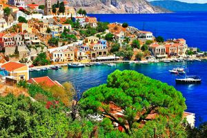 Lonely Planet Ιταλίας: Ποιο ελληνικό νησί προτείνει για ιδανικές διακοπές εκτός σεζόν