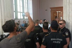 Πολυτεχνείο: Ένταση στην αίθουσα Καυταντζόγλου κατά την εναρκτήρια εκδήλωση της «Βραδιάς του Ερευνητή»