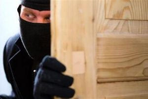 Συνελήφθη επ’ αυτοφώρω να κλέβει σε μίνι μάρκετ – Όπως αποκαλύφθηκε είχε αδυναμία σε ξενοδοχεία