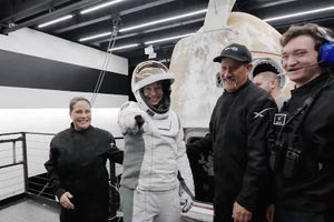 NASA: Επέστρεψε η ιστορική αποστολή με τους πρώτους ιδιώτες αστροναύτες που έκαναν διαστημικό περίπατο