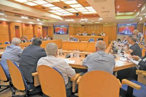 Δήμαρχοι (εγ)καλούν Μητσοτάκη για την οικονομική ασφυξία