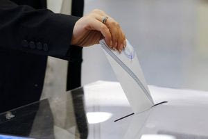 Δημοσκόπηση Alco: Πάνω από τους μισούς πολίτες δηλώνουν ότι δεν θα ωφεληθούν από τα μέτρα που ανακοινώθηκαν στη ΔΕΘ