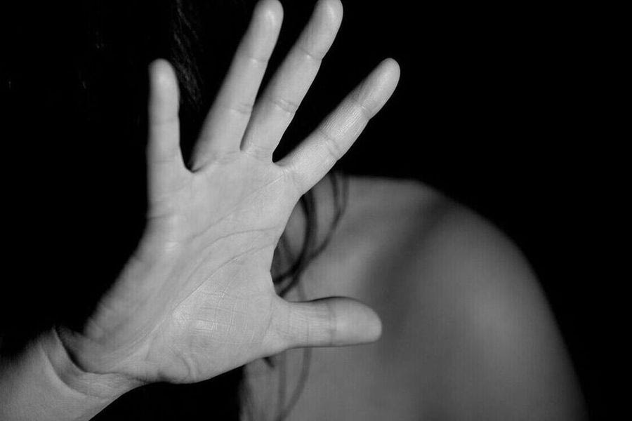 Λευκάδα: Στη φυλακή ο 50χρονος που χτύπησε τη σύζυγό του, ενώ είχε το παιδί τους αγκαλιά