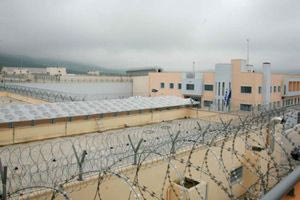 Εξαρθρώθηκε εγκληματική οργάνωση που διακινούσε ναρκωτικά στις φυλακές Χανίων