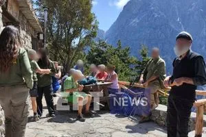 «Έπεσαν» οι υπογραφές των συμβάσεων για την αναβάθμιση 10 νοσοκομείων και 2 κέντρων υγείας