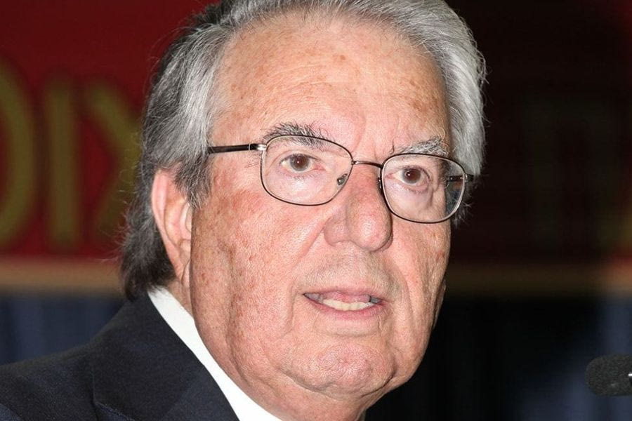 Γιώργος Μπαμπινιώτης: Θεοφάνια ή Θεοφάνεια;