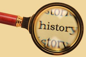 Τα γεγονότα και ο ιστορικός