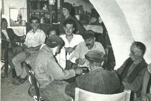 Καφενείο στο Ηράκλειο τη δεκαετία του 1950