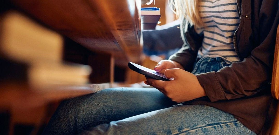 «Όχι» στη χρήση social media από ανηλίκους λένε οι πολίτες