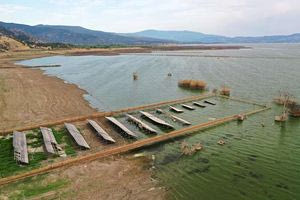 Η λίμνη Κάρλα έναν χρόνο μετά τις καταστροφικές πλημμύρες της κακοκαιρίας Daniel