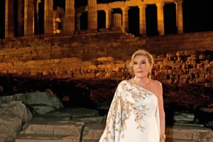 Μαριάννα Β. Βαρδινογιάννη: Βραδιά μνήμης στο Ηρώδειο με γνωστούς καλλιτέχνες να δίνουν το «παρών»