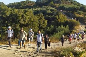 Μία μοναδική περιπατητική εμπειρία στο Οροπέδιο Λασιθίου