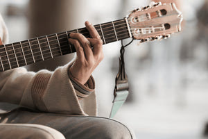 Στηρίζουν τους μουσικούς του δρόμου