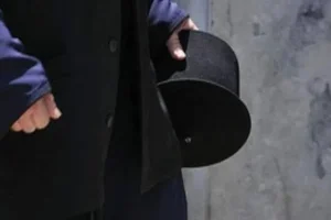 Άργησε η νύφη, το ‘σκασε ο ιερέας!