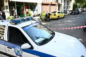 Πυροβολισμοί στον Κολωνό: Βγήκαν τα όπλα για προσωπικές διαφορές – Ένας τραυματίας, αναζητείται ο δράστης