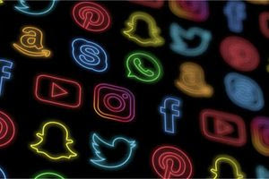 Ελλάδα, Γαλλία, Ισπανία και Ιρλανδία θα προωθήσουν την υποχρεωτική επαλήθευση ηλικίας στα social media