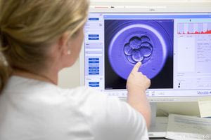 Υψηλότερος κίνδυνος υπογονιμότητας από την ατμοσφαιρική ρύπανση στους άνδρες και από την ηχορύπανση στις γυναίκες