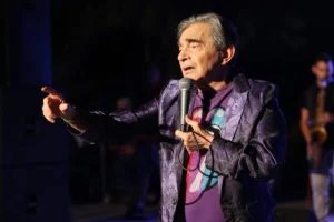 Τέρης Χρυσός: Καθηλωμένος στο κρεβάτι του μετά από πτώση που είχε στο σπίτι του