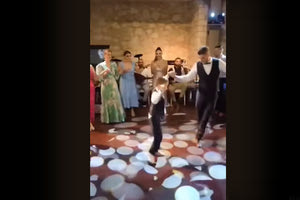 The 9-year-old Cretan who stole the show at a wedding with his grace and spirit