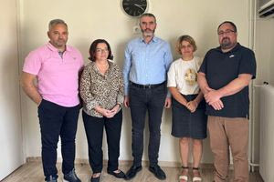 Συνάντηση Μανώλη Χνάρη με τον σύλλογο γενικών/οικογενειακών Ιατρών Ρεθύμνου