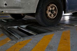 Ανασφάλιστα και χωρίς ΚΤΕΟ οχήματα: Τέλος Οκτωβρίου τα πρόστιμα