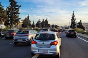 Τέλη κυκλοφορίας 2025: Πώς υπολογίζεται η τιμή – Τι λέει το υπουργείο για παράταση